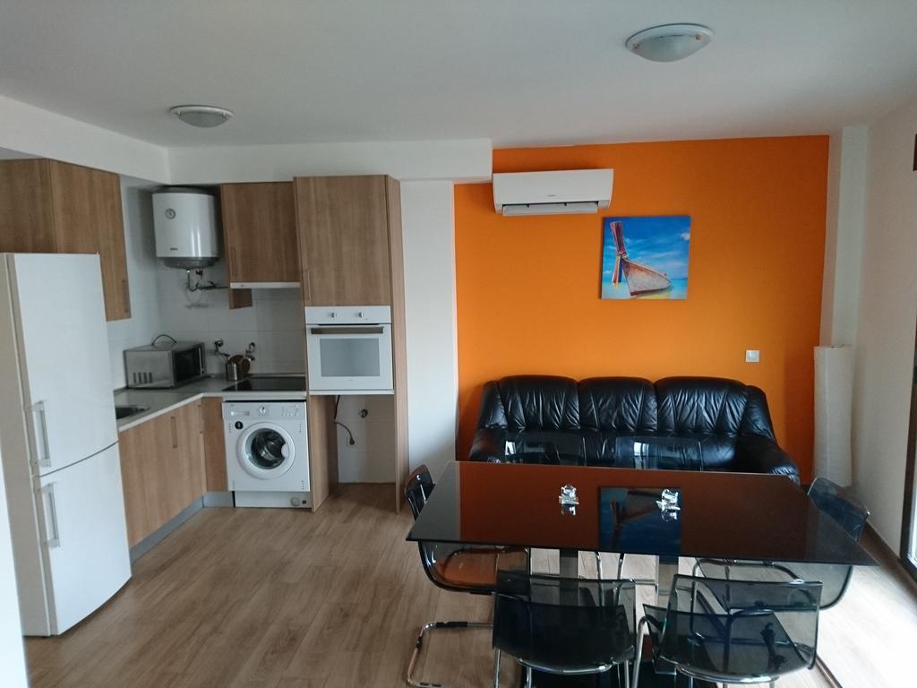 Cinque Terre Apartments Madrid Extérieur photo